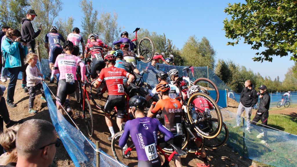 Cyclo-cross